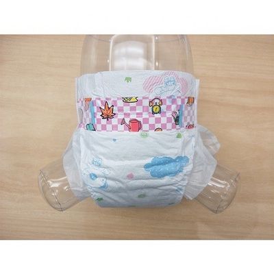 800ml абсорбция 3D выбила Nonwoven устранимые пеленки младенца
